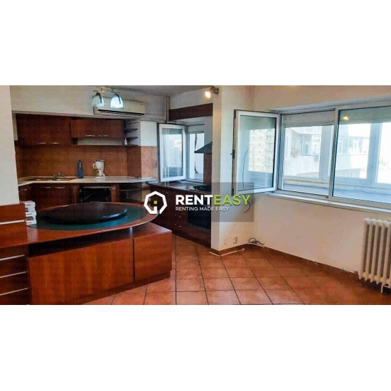 De vanzare! Apartament cu 3 camere situat pe Bulevardul Anastasie Panu
